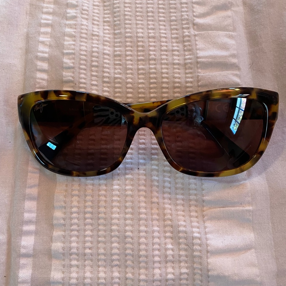 Maui Jim Plumeria Sunreaders